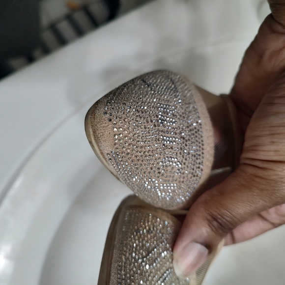 JUICY COUTURE ointed toe Flats,tan/gold, sheer fabric w/Sparkled "Juicy" on toes - Picture 7 of 7